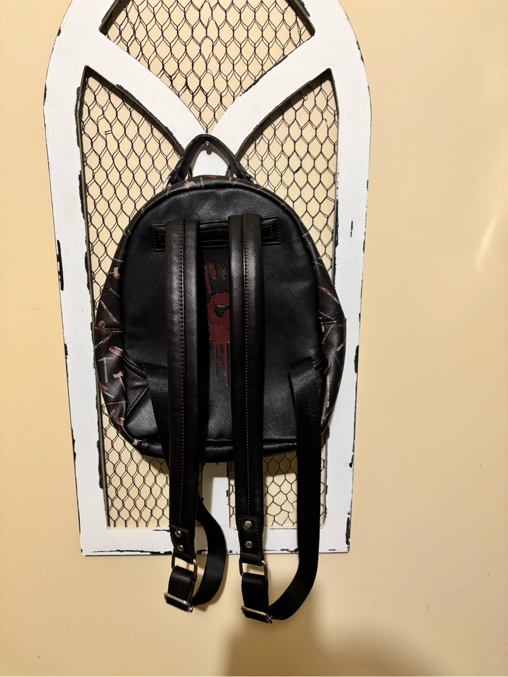 Loungefly Black Mini Backpack with Cream Hockey Mask Friday the 13th - Picture 2 of 7